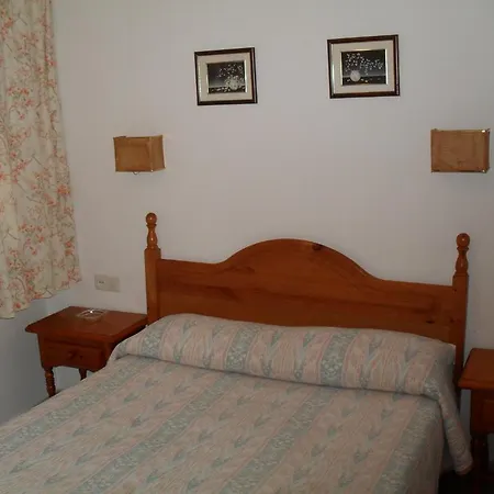 Guest house Versalles *